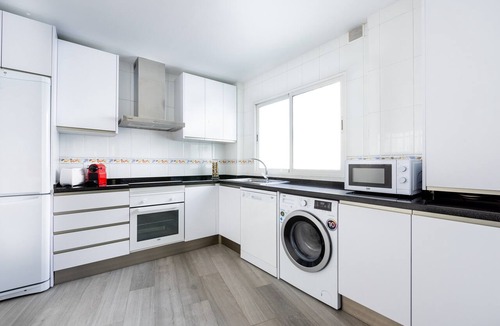 Malaga Historic Centre Apartment | Holiday Apartment “Maravilloso Ático en Pleno Centro” with City View