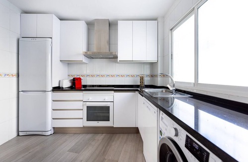 Malaga Historic Centre Apartment | Holiday Apartment “Maravilloso Ático en Pleno Centro” with City View