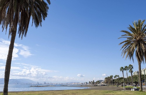 Playas del Palo Apartment | Holiday Apartment "Ocean Pearl B" with Sea View, Shared Terrace & Wi-Fi