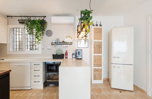 Salobrena House | Holiday Cottage 'Limonero' with Sea Views