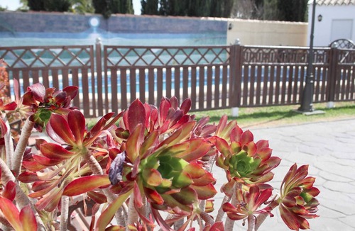 Hozanejos Ski Chalet | HOLIDAY VILLA IN PRIVATE PLOT WITH POOL, WIFI. SAUNA, BARBECUE.