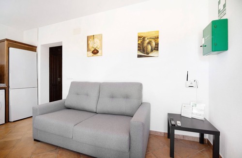 San Ambrosio Apartment | Holiday Home "Novobarrosa A" with Sea View, Shared Pool & Wi-Fi