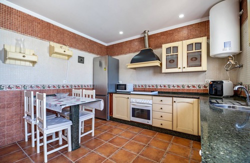 Chiclana de la Frontera House | Holiday Home 'Villa Jero' with Private Pool, Private Terrace and Air Conditioning