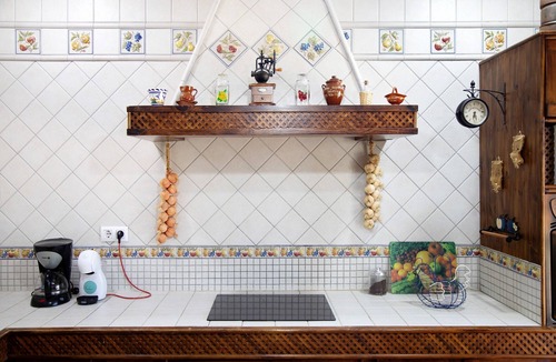 Chiclana de la Frontera House | Holiday Home 'Villa Juani' with Pool, Garden, Terrace & Wi-Fi