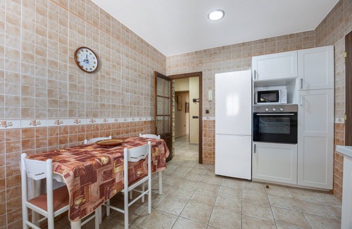 Chiclana de la Frontera House | Holiday Home 'Echizzo' with Private Pool, Wi-Fi and Air Conditioning