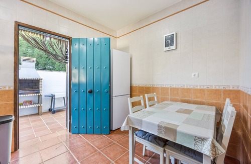 Chiclana de la Frontera House | Holiday Home "Brisa Marina" with Private Pool, Wi-Fi and Air Conditioning