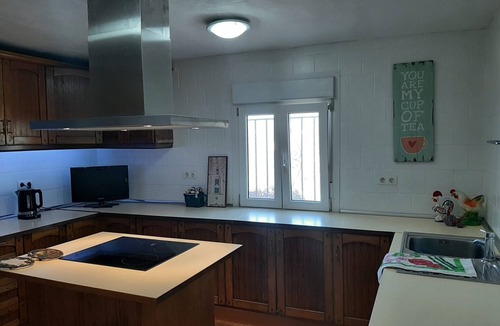 Villanueva del Trabuco House | Holiday Home 'Cortijo Ramoncillos' with Mountain View, Private Terrace and Wi-Fi