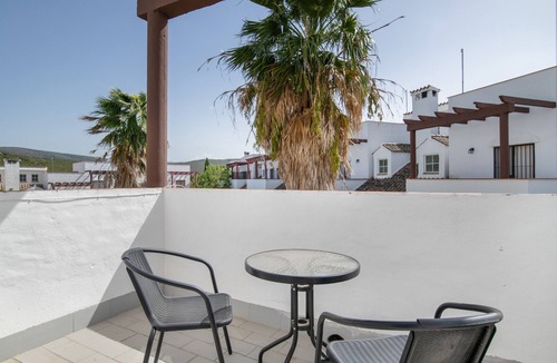 Benalup-Casas Vieja House | Holiday Home 'Las Lagunetas' with Mountain Views, Shared Pool & Private Terrace