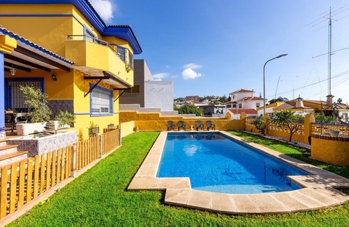 Rincon de la Victoria House | Holiday Home “Milestone House” with Pool, Terrace, Balcony, Air Conditioning & Wi-Fi