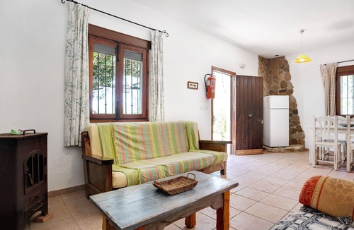 El Palmar House | Holiday Home 'Mora' with Private Terrace, Private Garden and Wi-Fi