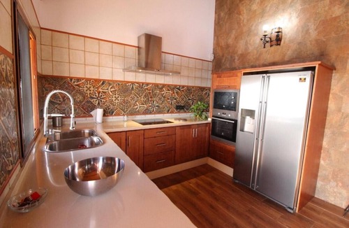 Vejer de la Frontera House | Holiday Home 'Bellavistas' with Mountain View, Wi-Fi and Air Conditioning