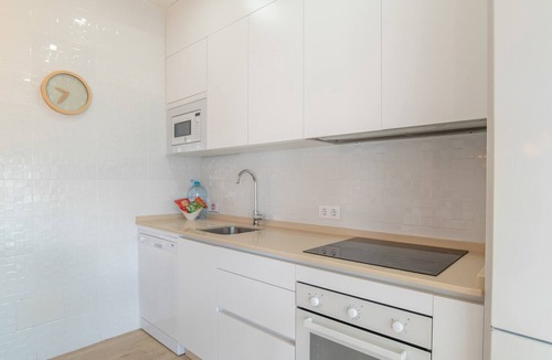 El Palmar House | Holiday Home 'Canario' with Private Garden and Wi-Fi