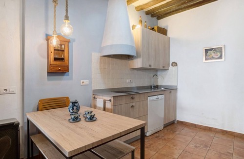 Grazalema House | Holiday Home 'Casa Calle Del Carmen' with Mountain View, Wi-Fi and Air Conditioning