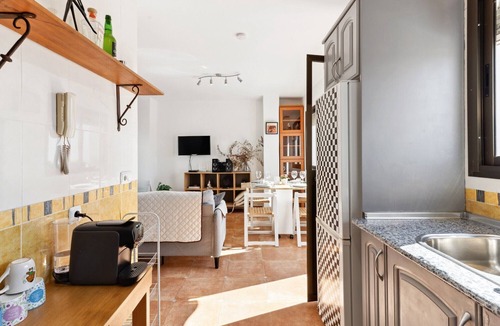 Mijas Pueblo House | Holiday Home 'Casa Centro' with Sea View, Wi-Fi and Air Conditioning