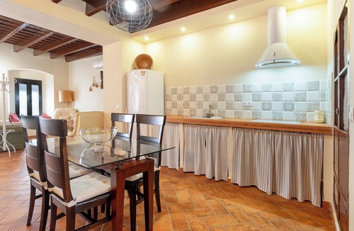 Salteras House | Holiday Home 'Casa Del Estanco' with Private Terrace, Wi-Fi and Air Conditioning