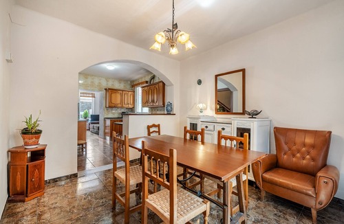 Niguelas House | Holiday Home "Casa Juan y Loli" with Mountain Views, Private Pool and Wi-Fi
