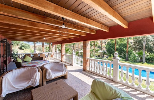 Monda House | Holiday Home "Casa Mis Nietos" with Pool, Garden and Wi-Fi