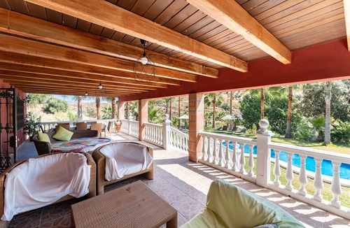 Monda House | Holiday Home "Casa Mis Nietos" with Pool, Garden and Wi-Fi