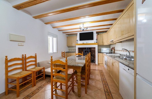 Velez Rubio House | Holiday Home 'Casa Rural Las Cales' with Mountain View, Private Pool and Wi-Fi