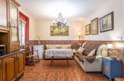 Archidona House | Holiday Home "Cortijo Rural Puerto Nuevo" with Pool, Garden, Terrace & Wi-Fi
