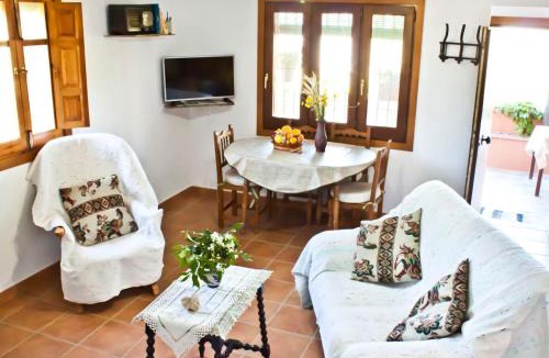 Orgiva House | Holiday Home El Cerrillo - Cerro Negro by Interhome