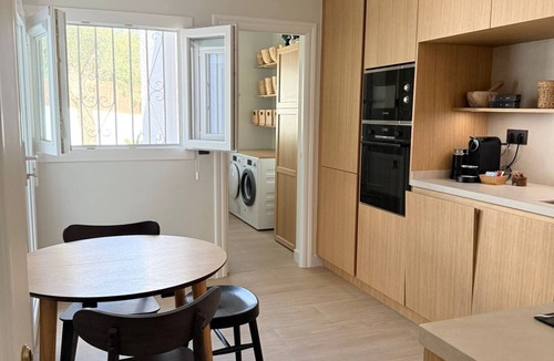 Nijar House | Holiday Home 'El Olivo' with Mountain Views, Wi-Fi, and Air Conditioning