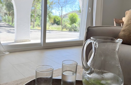 Nijar House | Holiday Home 'El Olivo' with Mountain Views, Wi-Fi, and Air Conditioning