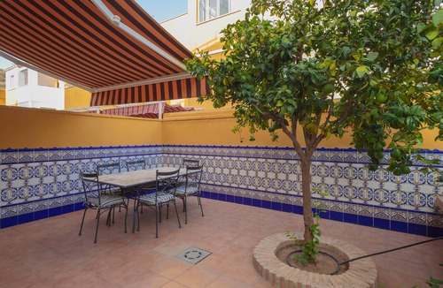 Gerena House | Holiday Home 'El Rincón Sevillano' with Private Terrace, Wi-Fi and Air Conditioning