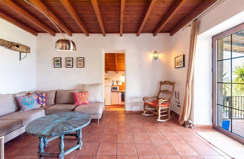 Alora House | Holiday Home "Finca Las Nuevas Casa Carmen" with Mountain View, Pool, Wi-Fi, Terrace & Garden