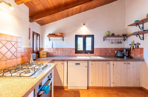 Alora House | Holiday Home "Finca Las Nuevas Casa Carmen" with Mountain View, Pool, Wi-Fi, Terrace & Garden