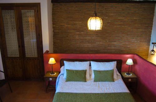 Nechite House | Holiday Home Gemütliches Haus in Anlage mit Pool und Garten by Interhome
