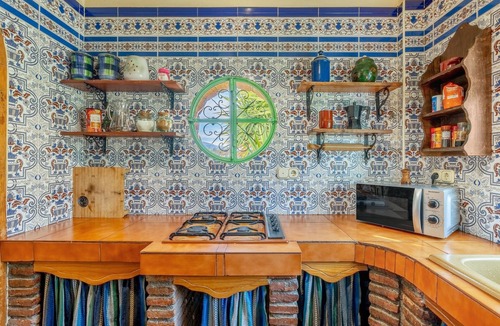 Durcal House | Holiday Home 'La Casita Del Valle' with Mountain View, Private Pool and Wi-Fi