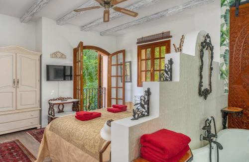 Guadalmina House | Holiday Home Le Bijou by Interhome