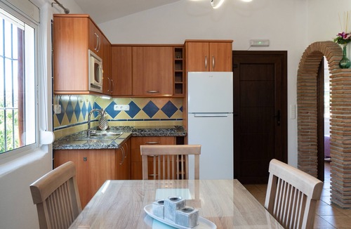 Velez-Malaga House | Holiday Home Los Aperos 2 with Sea View, Pool, Garden & Wi-Fi