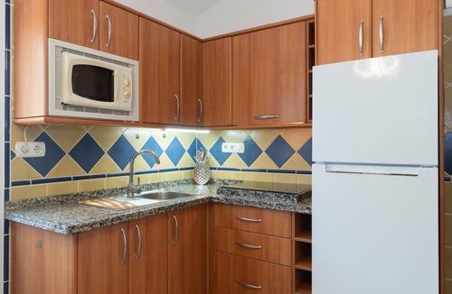 Velez-Malaga House | Holiday Home Los Aperos 2 with Sea View, Pool, Garden & Wi-Fi