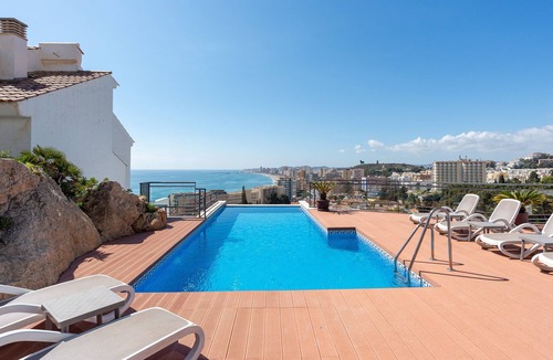 Torreblanca House | Holiday Home 'Modern Townhouse with Stunning View' with Sea View, Wi-Fi and Air Conditioning