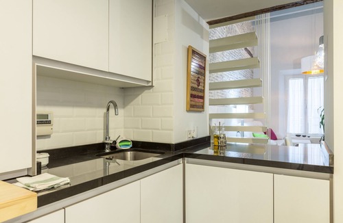 San Vicente House | Holiday Home 'Orbyz' with Wi-Fi and Air Conditioning
