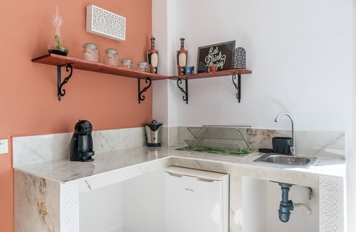 Durcal House | Holiday Home 'Pequeña Alhambra' with Private Terrace and Wi-Fi