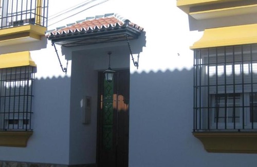 Cuevas del Becerro House | Holiday Home Remedios mit Terrasse by Interhome