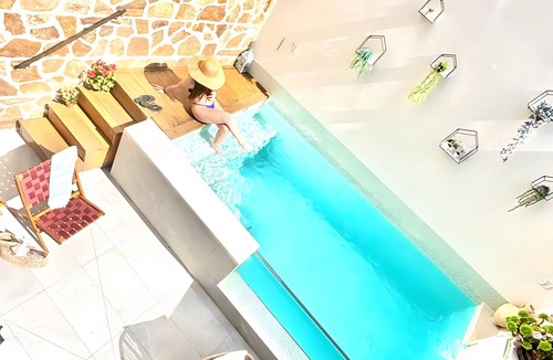 El Gastor House | Holiday Home "Recuerdos del Sur" with Pool, Terrace, Balcony, BBQ, A/C & Wi-Fi