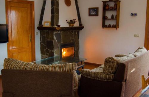 Nechite House | Holiday Home Schönes Haus in Anlage mit Schwimmbad by Interhome