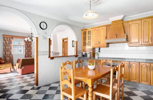 Conil de la Frontera House | Holiday Home 'Villa Carmen' with Private Pool, Private Terrace and Wi-Fi