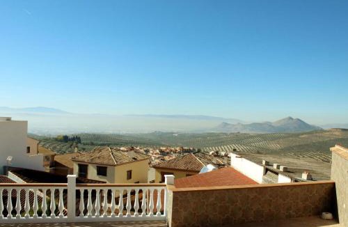 Guevejar House | Holiday Home Villa Casa Medina Güevejar by Interhome