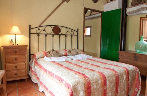 Zagrilla House | Holiday Home "Vivienda Fuente Zagrilla II" with Terrace, Grill & A/C