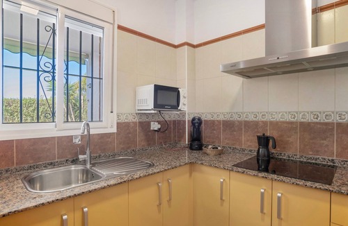 Zahora House | Holiday home with large garden - Casa Nesenka 1