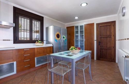 Alcaucin House | Holiday house Alcaucin for 1 - 8 persons with 4 bedrooms - Holiday house