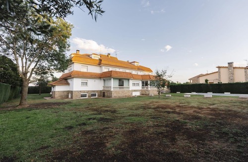 Valdesqui House | Holiday house Alpedrete for 1 - 25 persons with 15 bedrooms - Holiday house