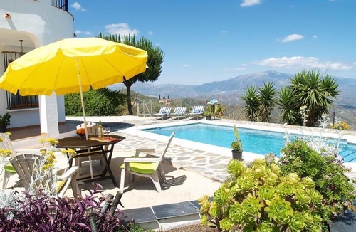 El Borge House | Holiday house El Borge for 1 person with 4 bedrooms - Holiday house