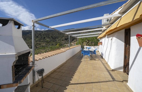 Laroya House | Holiday house Laroya for 4 - 6 persons with 3 bedrooms - Row house