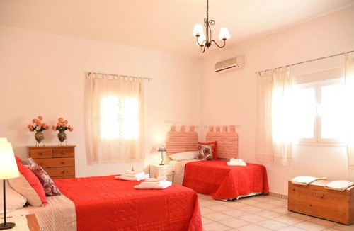 Lora Del Rio House | Holiday house Lora del Rio for 7 - 14 persons with 5 bedrooms - Holiday house
